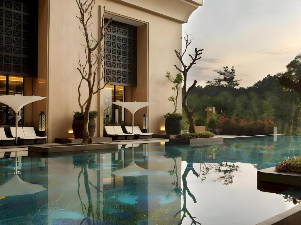 Hotel Tentrem Jogjacarta Exterior foto