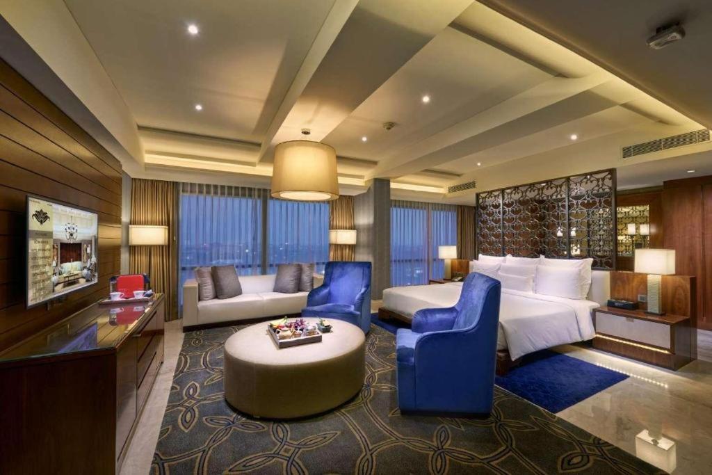 Hotel Tentrem Jogjacarta Exterior foto
