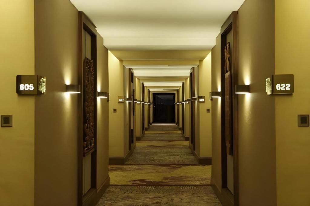Hotel Tentrem Jogjacarta Exterior foto