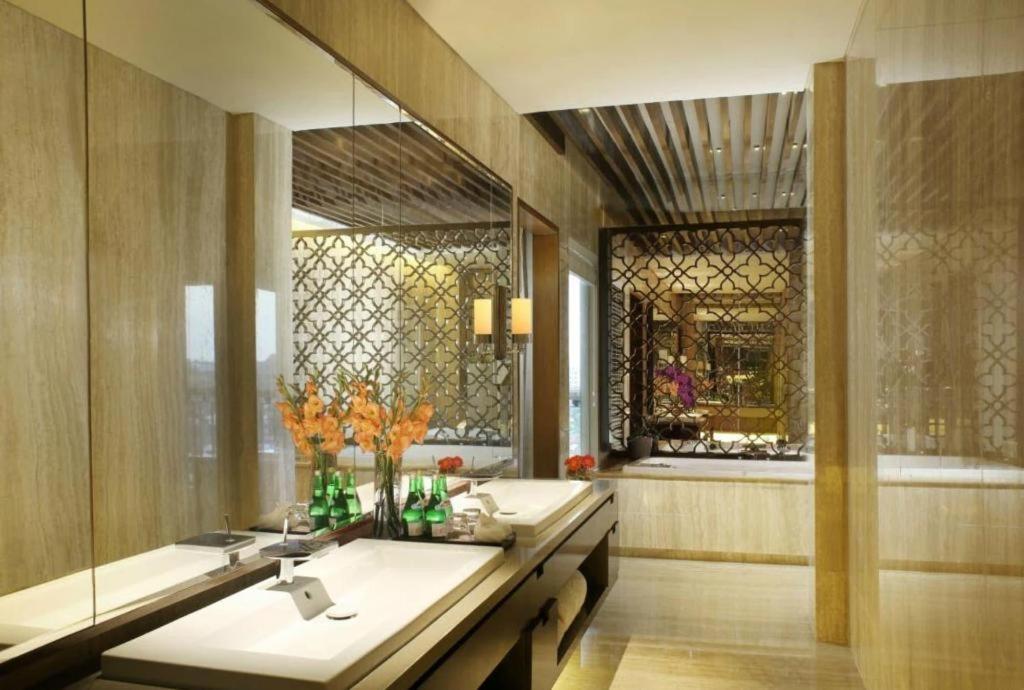 Hotel Tentrem Jogjacarta Exterior foto
