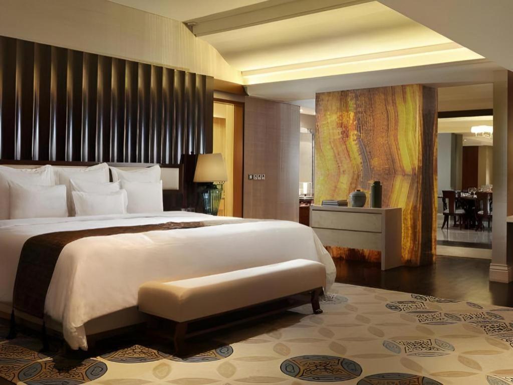 Hotel Tentrem Jogjacarta Exterior foto